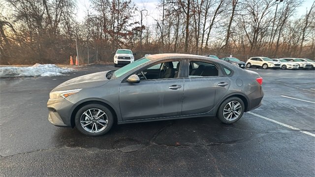 Used 2024 Kia Forte LXS image 3