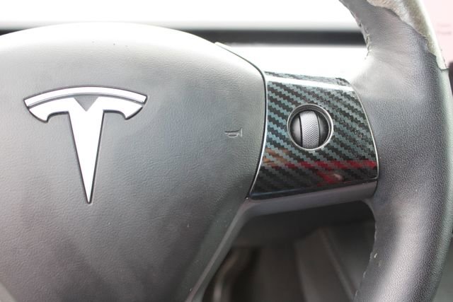 Used 2022 Tesla Model Y Performance AWD/4WD image 17