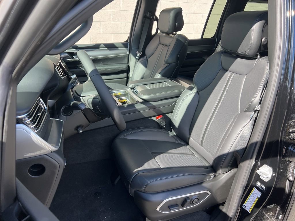 New 2026 Jeep Grand Wagoneer Limited image 24