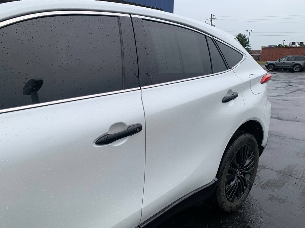 Used 2024 Toyota Venza Nightshade AWD/4WD image 11