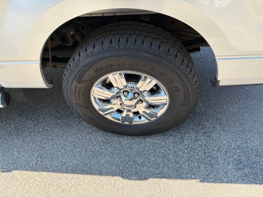 Used 2010 Ford F150 XLT RWD image 11