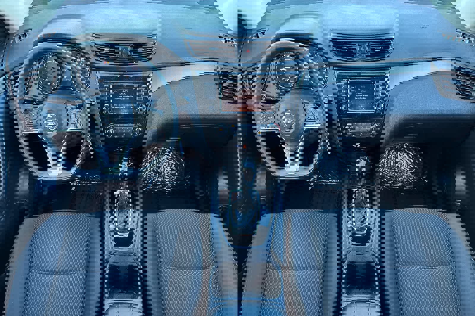 Used 2019 Nissan Rogue Sport S w/ Appearance Package image 3