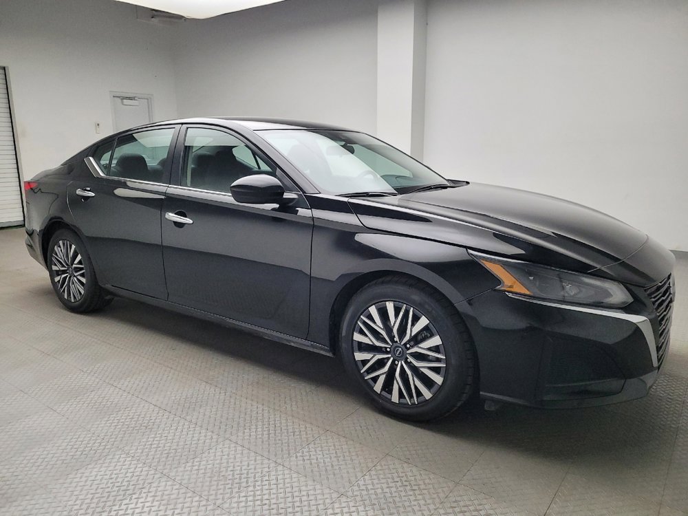 Used 2023 Nissan Altima 2.5 SV image 11