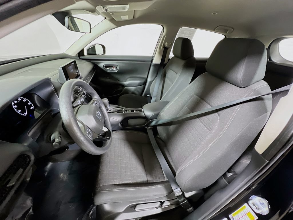 Used 2025 Honda HR-V LX image 18