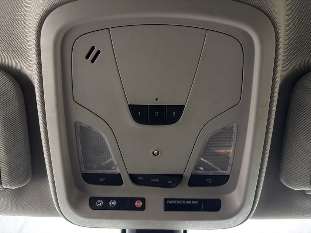 Used 2014 Chevrolet Impala LT w/ Convenience Package image 27