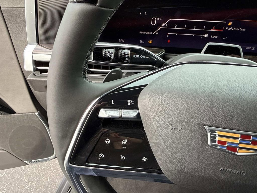 New 2026 Cadillac Escalade Luxury w/ LPO, Floor Liner Package image 30