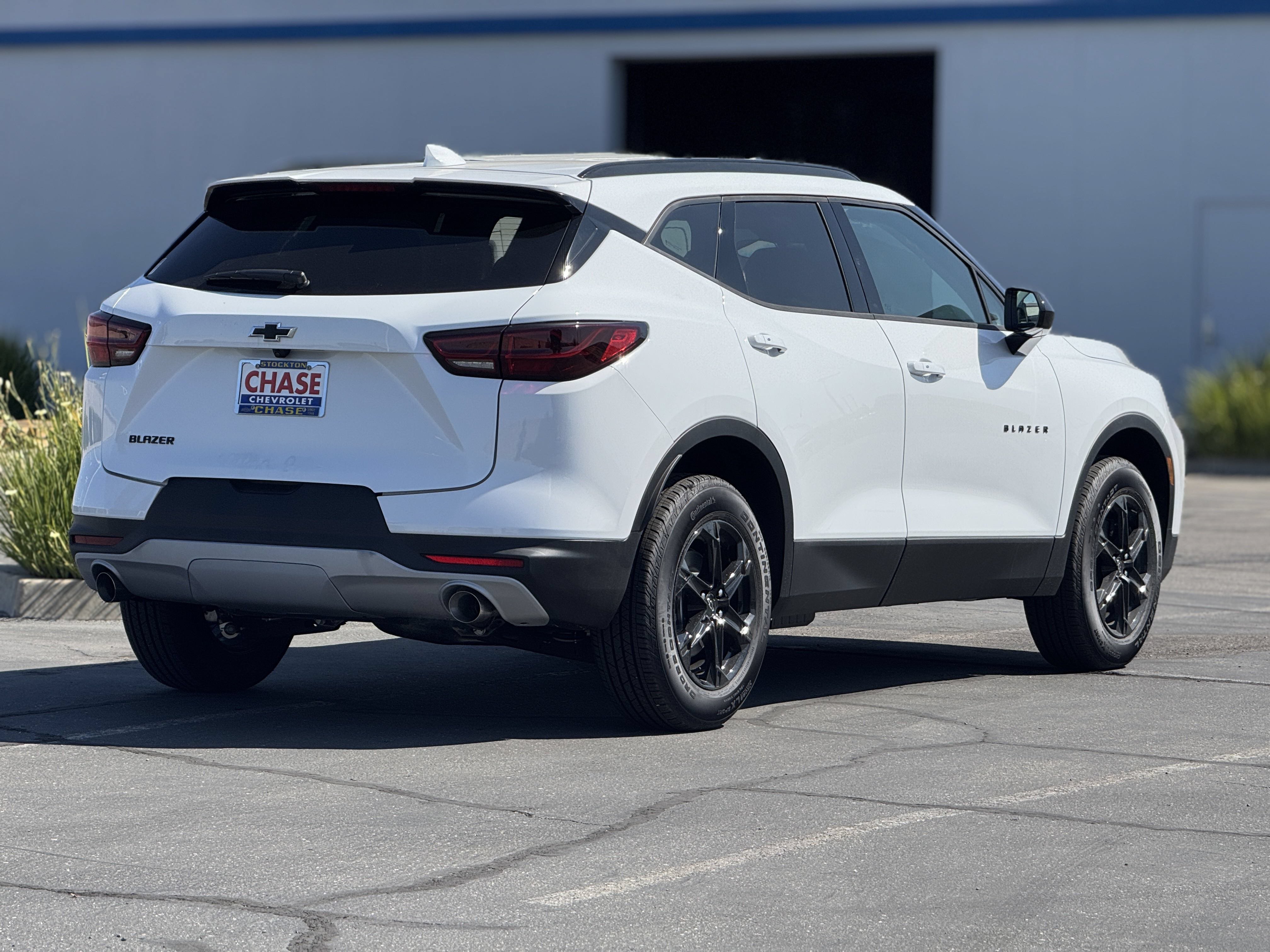 New 2025 Chevrolet Blazer LT w/ Midnight/Sport Edition FWD image 4