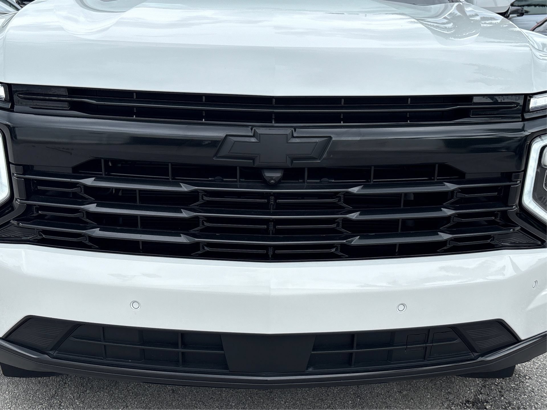 Used 2025 Chevrolet Suburban LT RWD image 15