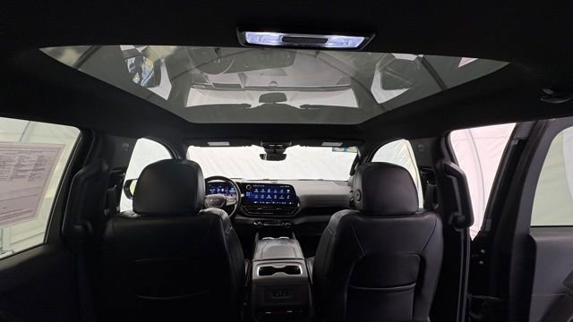 Used 2025 Chevrolet Silverado EV RST image 32
