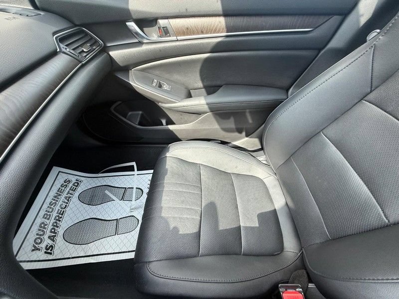 Used 2020 Honda Accord Touring image 23