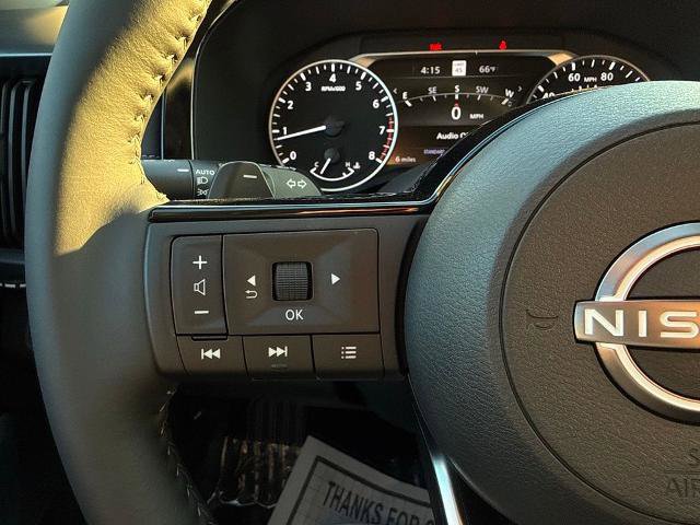 New 2025 Nissan Pathfinder SL w/ Black Appearance Package image 22