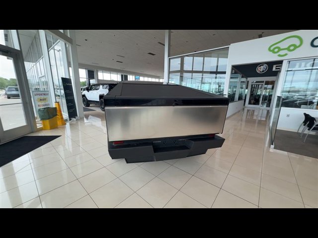 Used 2024 Tesla Cybertruck AWD Crew Cab image 7