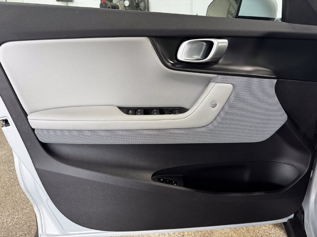 Used 2024 Polestar Polestar 2 AWD/4WD image 10
