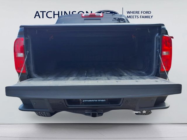 Used 2022 Chevrolet Colorado Z71 w/ Z71 Midnight Edition AWD/4WD image 8