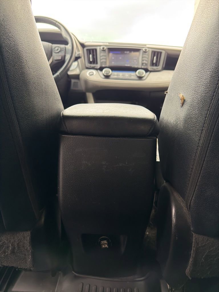 Used 2017 Toyota RAV4 Limited image 23