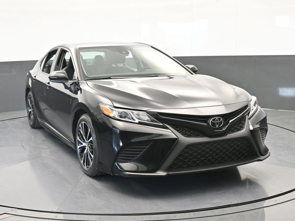 Used 2020 Toyota Camry SE image 9