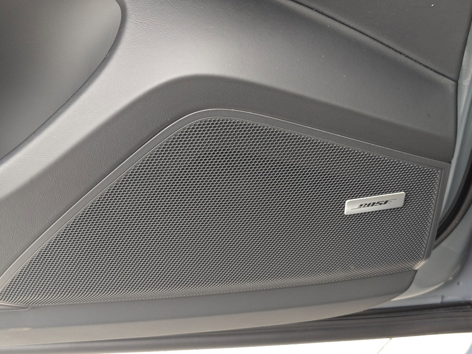 New 2026 Porsche Cayenne S image 15