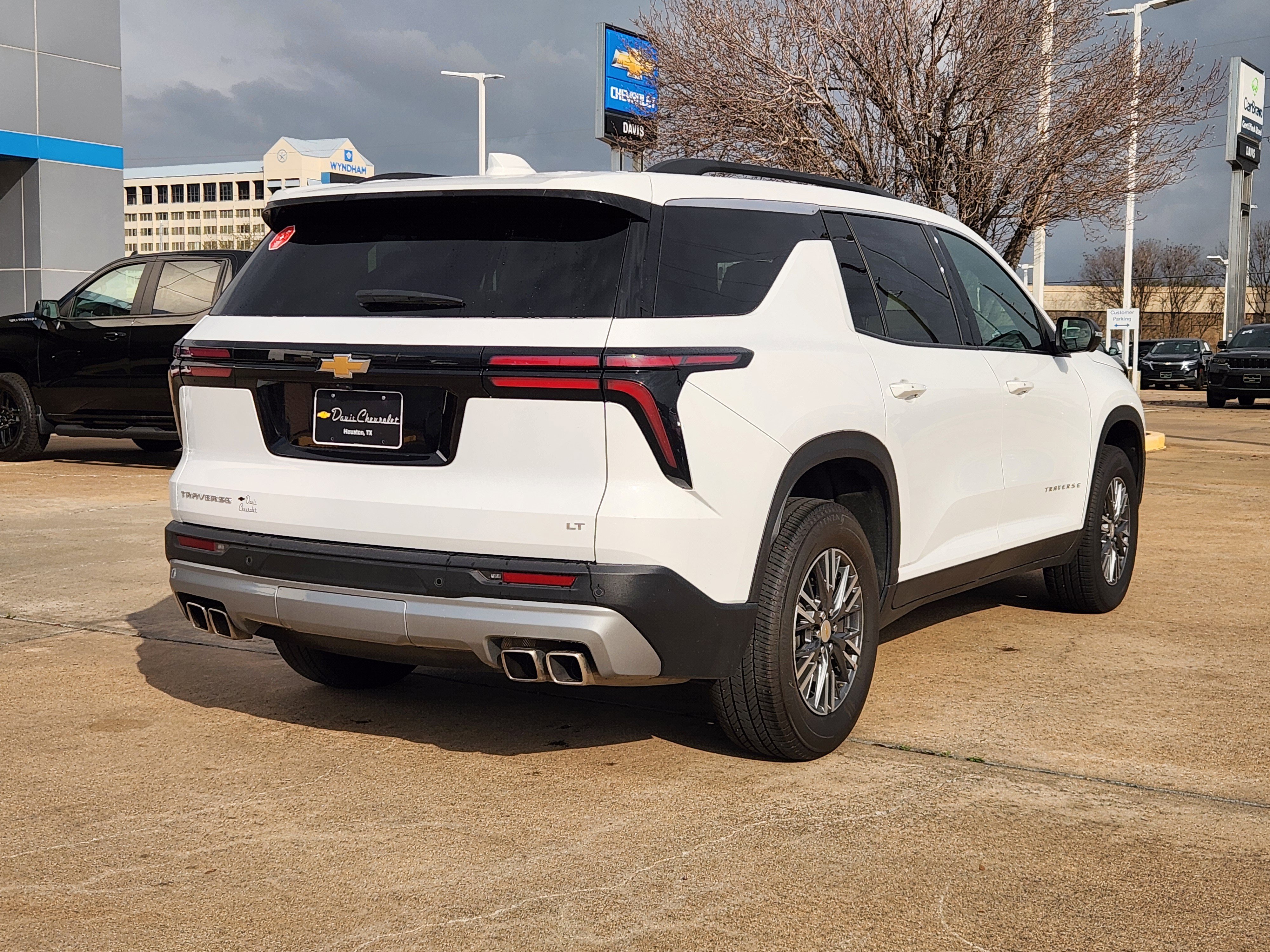 Certified 2024 Chevrolet Traverse LT image 6