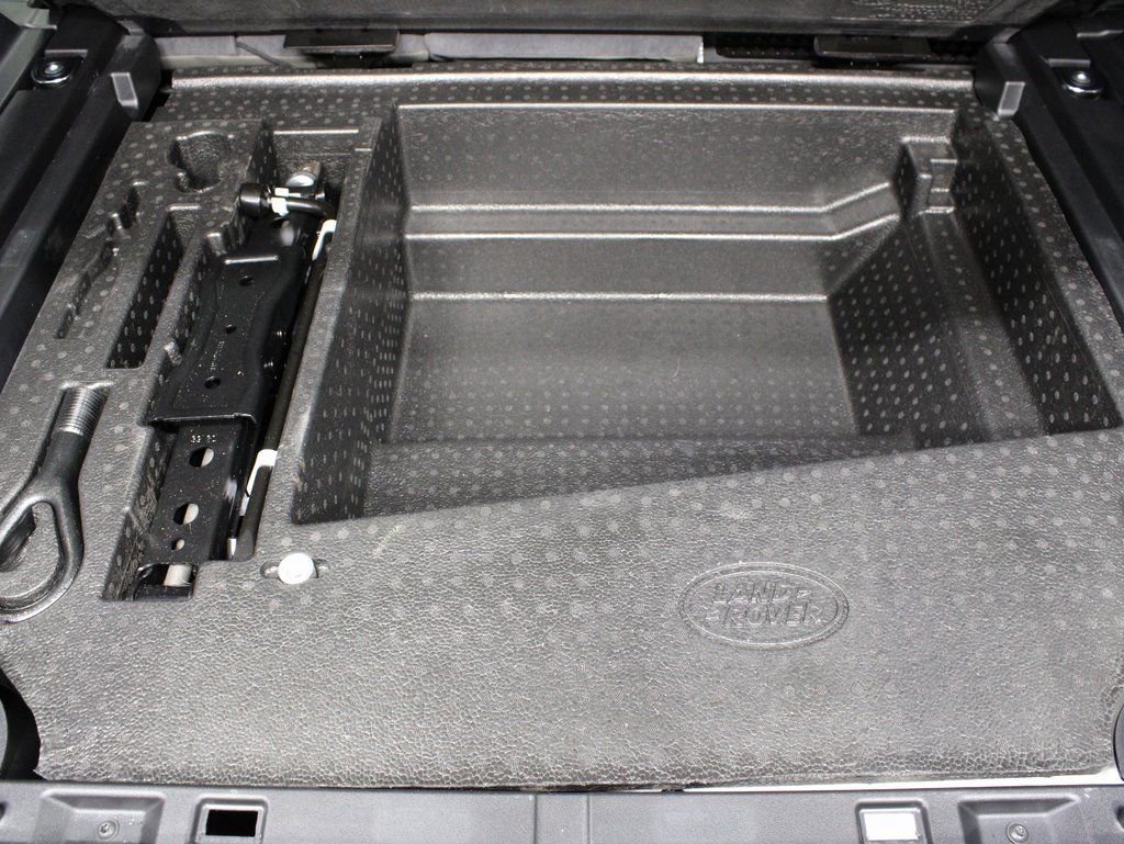 Used 2020 Land Rover Defender 110 S image 47