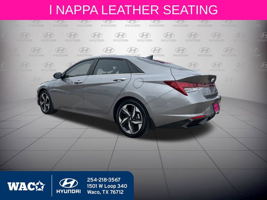 Used 2022 Hyundai Elantra Limited image 11