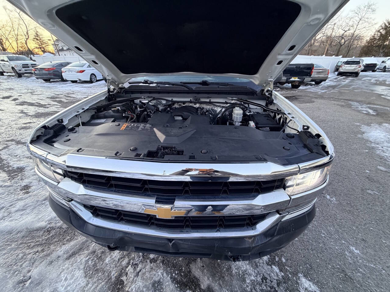 Used 2017 Chevrolet Silverado 1500 W/T w/ Trailering Package image 22