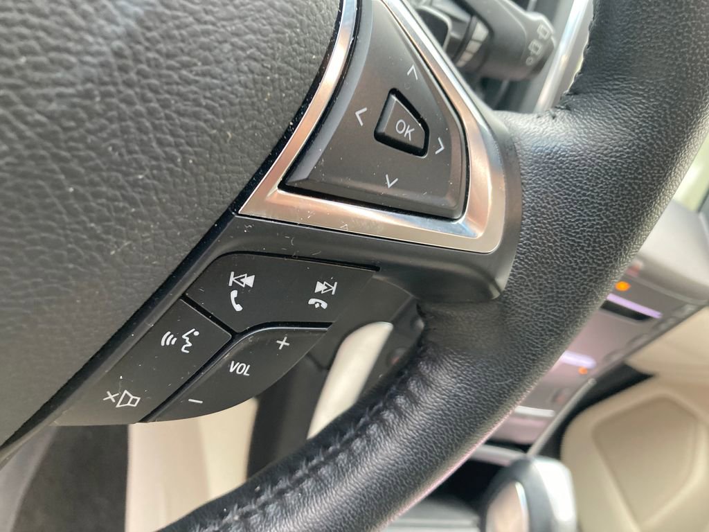 Used 2017 Ford Edge Titanium w/ Technology Package image 36