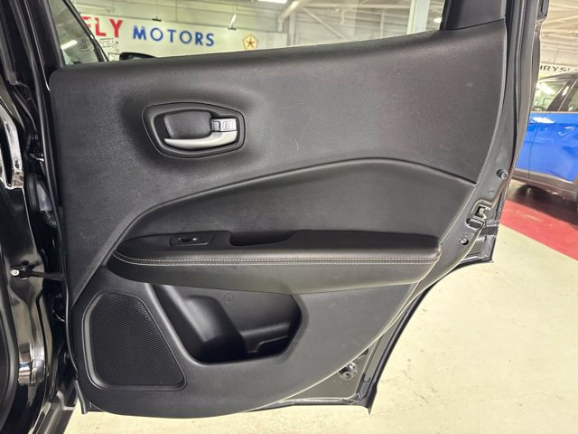 Used 2018 Jeep Compass Sport w/ Tech Group AWD/4WD image 41