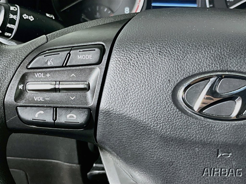 Used 2021 Hyundai Kona SE w/ Cargo Package FWD image 16