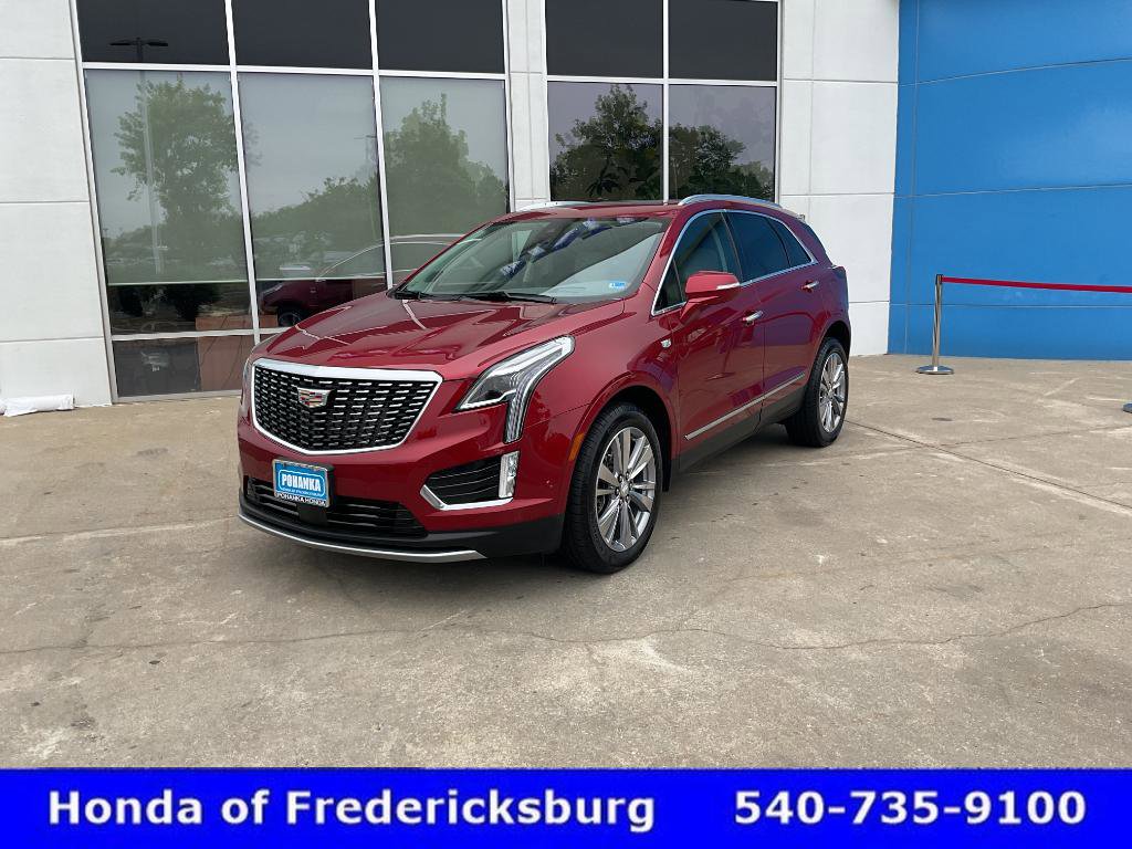 Used 2023 Cadillac XT5 Premium Luxury w/ Technology Package AWD/4WD image 1