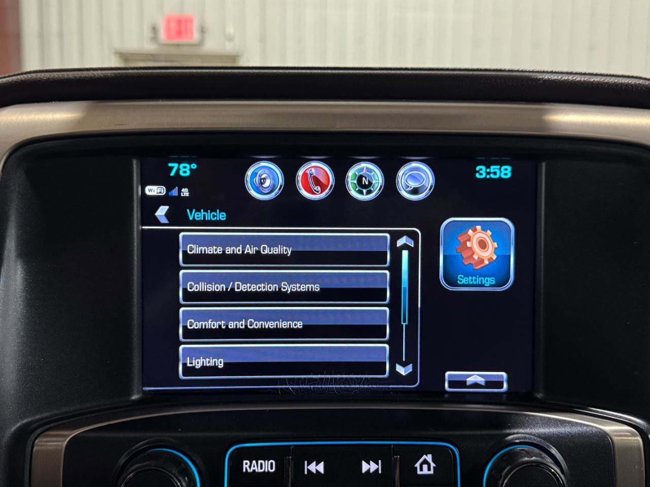 Used 2018 GMC Sierra 3500 Denali w/ Duramax Plus Package AWD/4WD image 40