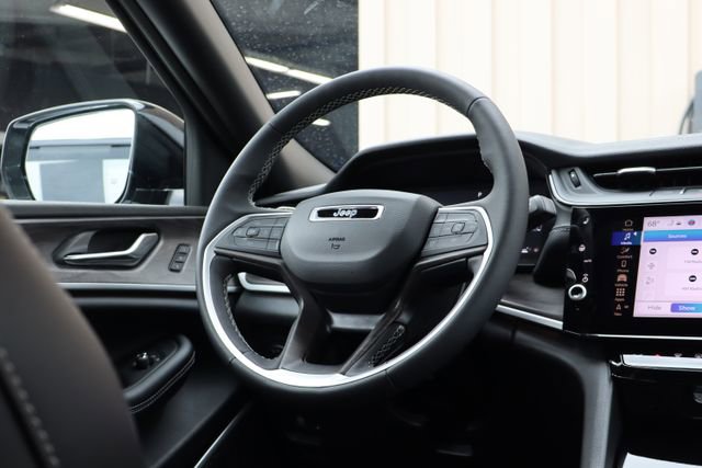 Used 2026 Jeep Grand Cherokee L Limited AWD/4WD image 46