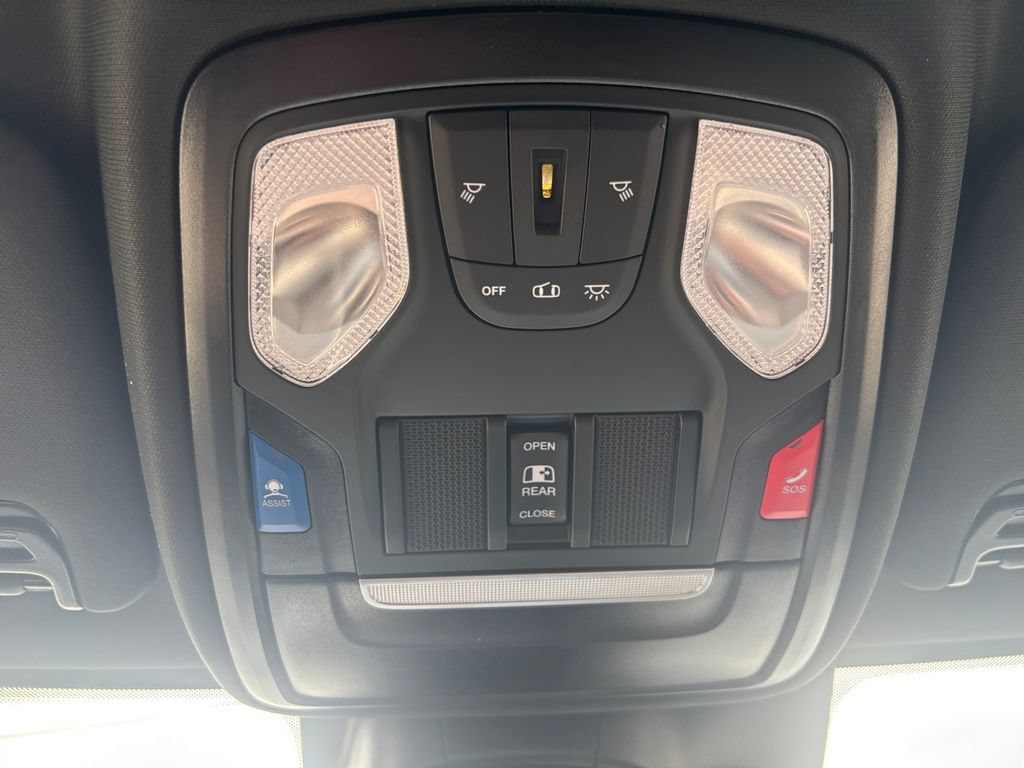 New 2025 RAM 2500 Big Horn AWD/4WD image 21
