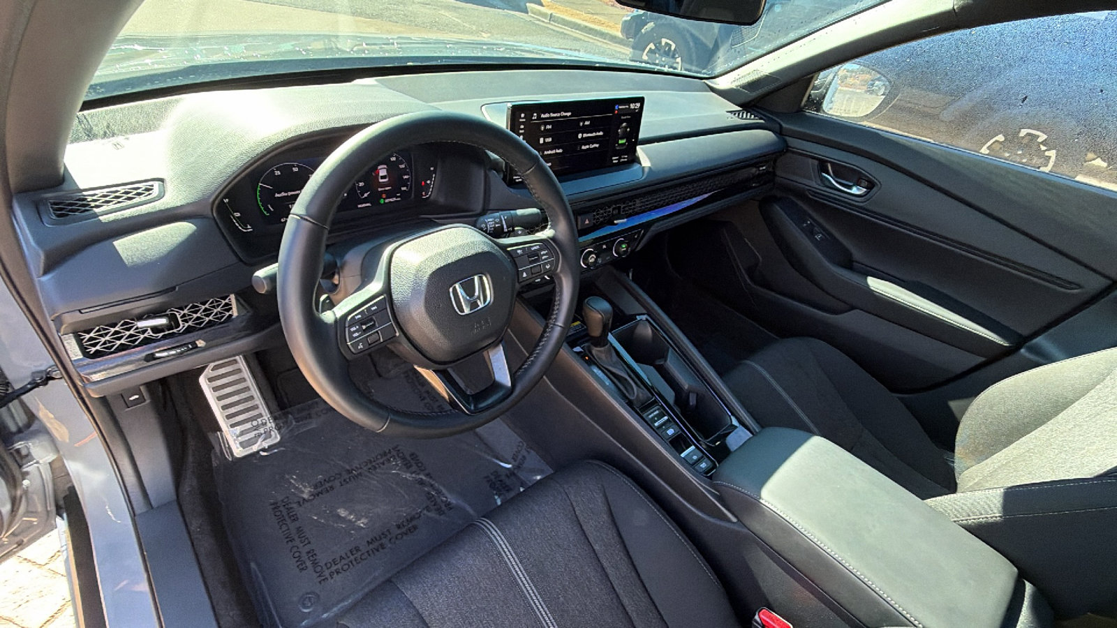 Used 2025 Honda Accord Sport image 25