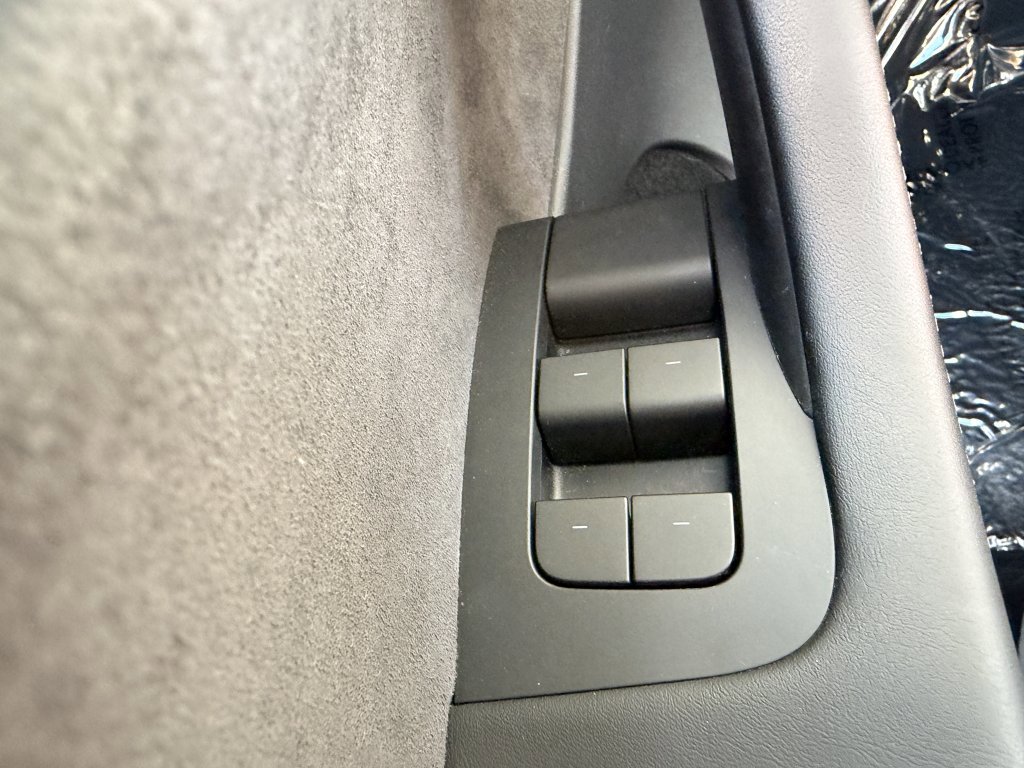 Used 2023 Tesla Model Y Long Range image 30