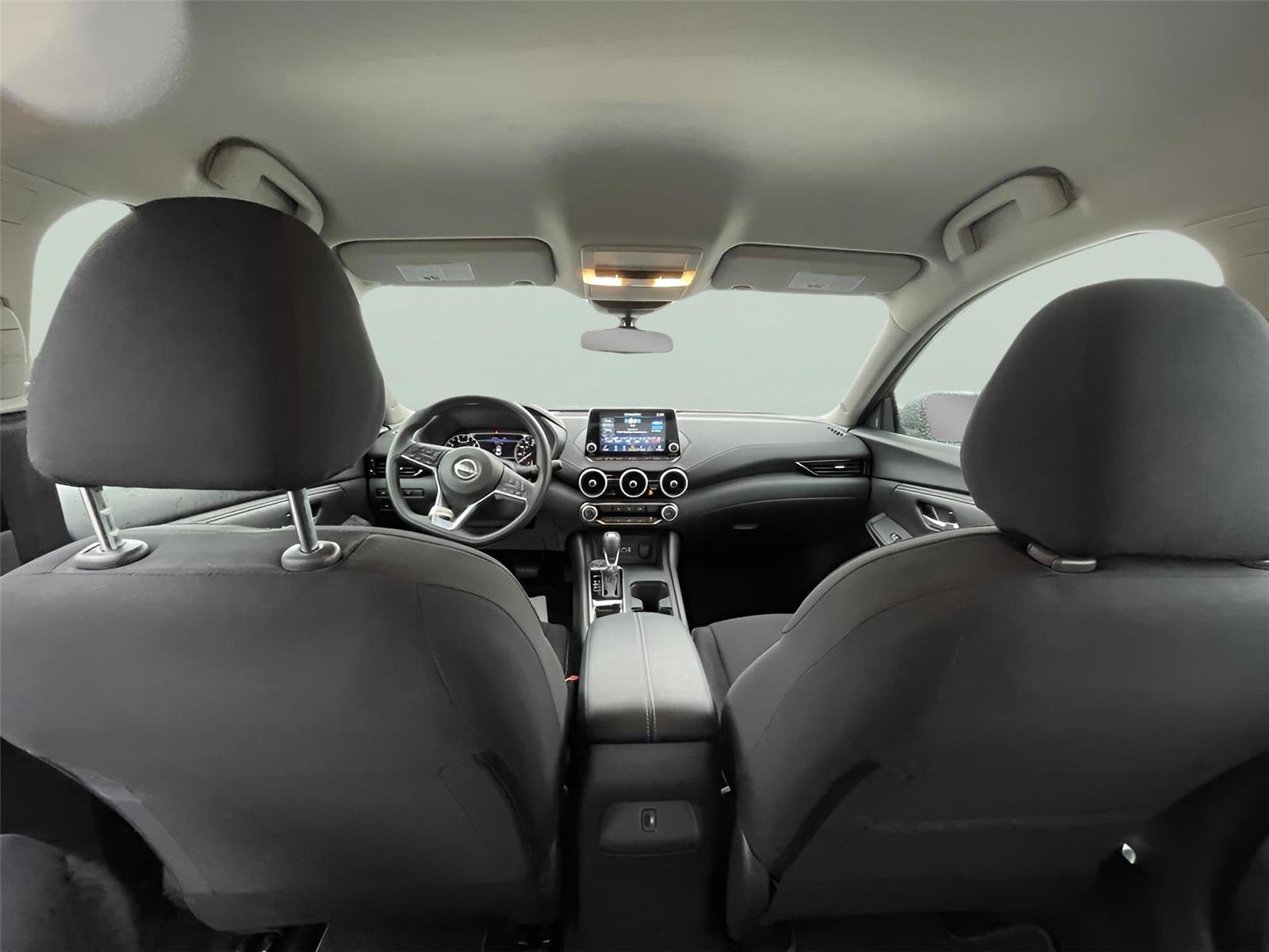 Used 2025 Nissan Sentra SV image 17