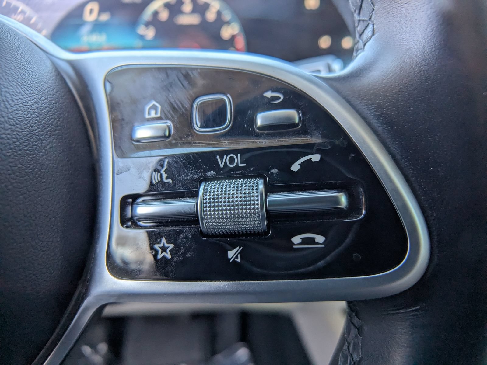 Used 2021 Mercedes-Benz GLE 350 w/ Premium Package image 27