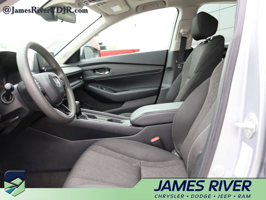 Used 2024 Honda Accord EX image 22