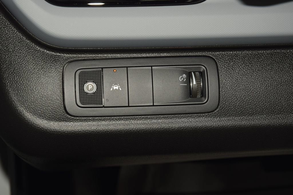 New 2027 Chevrolet Bolt LT FWD image 33