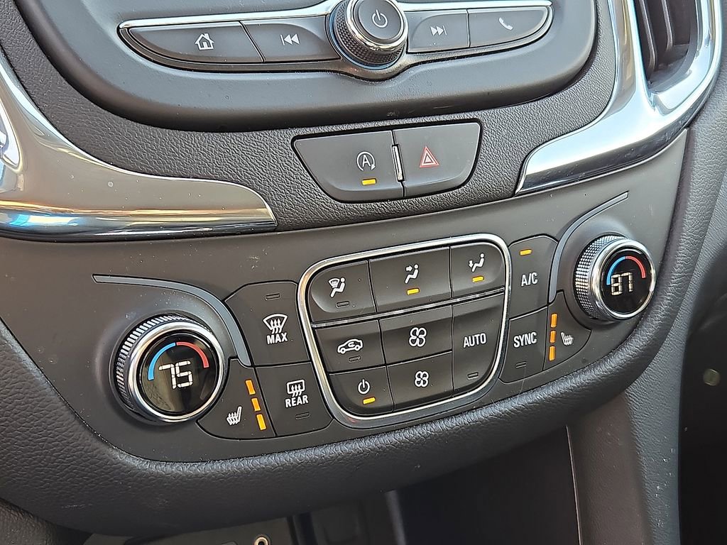 Used 2023 Chevrolet Equinox LT image 22