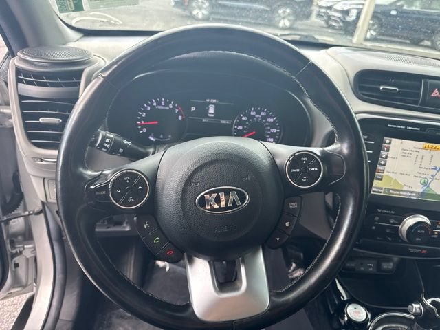 Used 2017 Kia Soul + w/ Primo Package FWD image 9