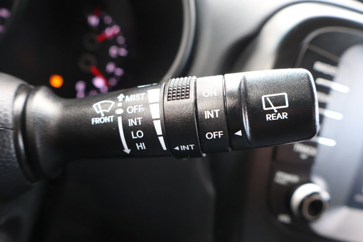 Used 2018 Kia Soul + FWD image 32