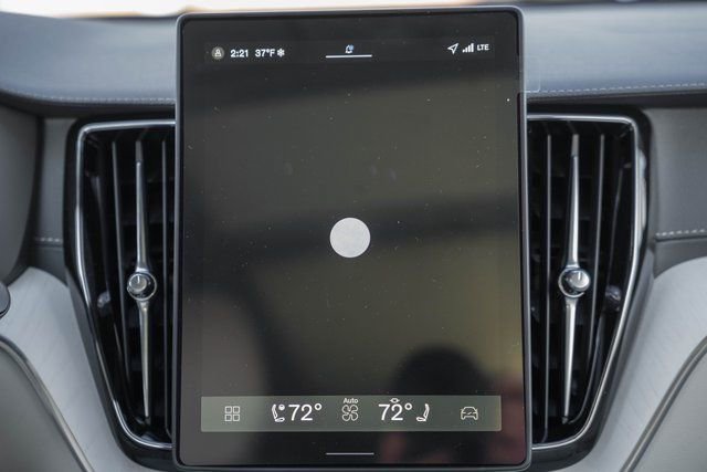 New 2026 Volvo XC60 B5 Ultra w/ Protection Package Premier image 21