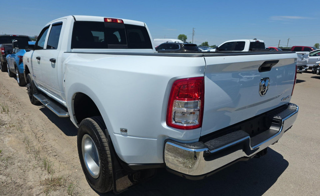 Used 2022 RAM 3500 Tradesman AWD/4WD image 4