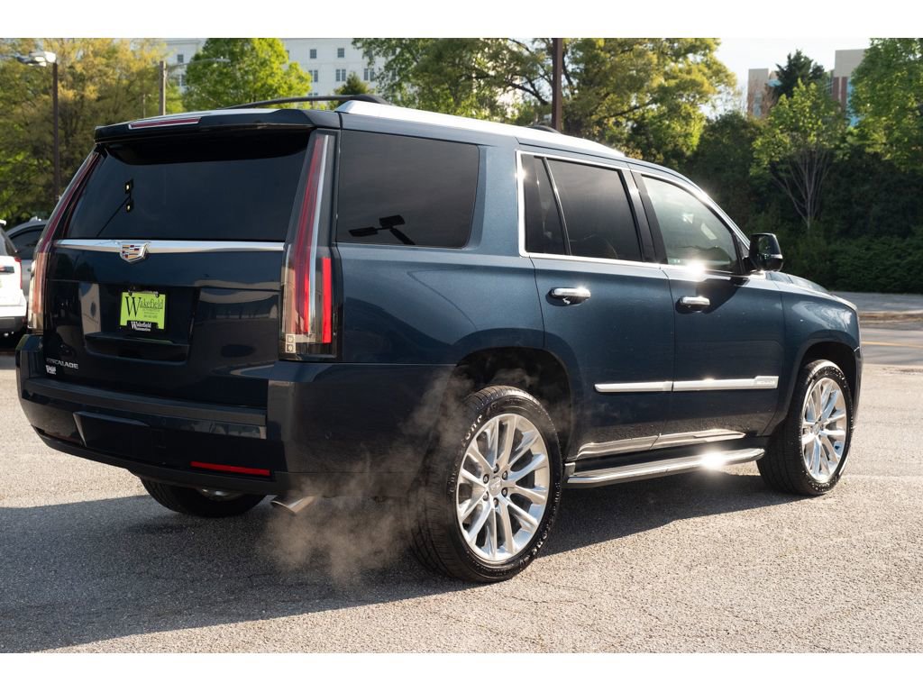 Used 2019 Cadillac Escalade Luxury image 8