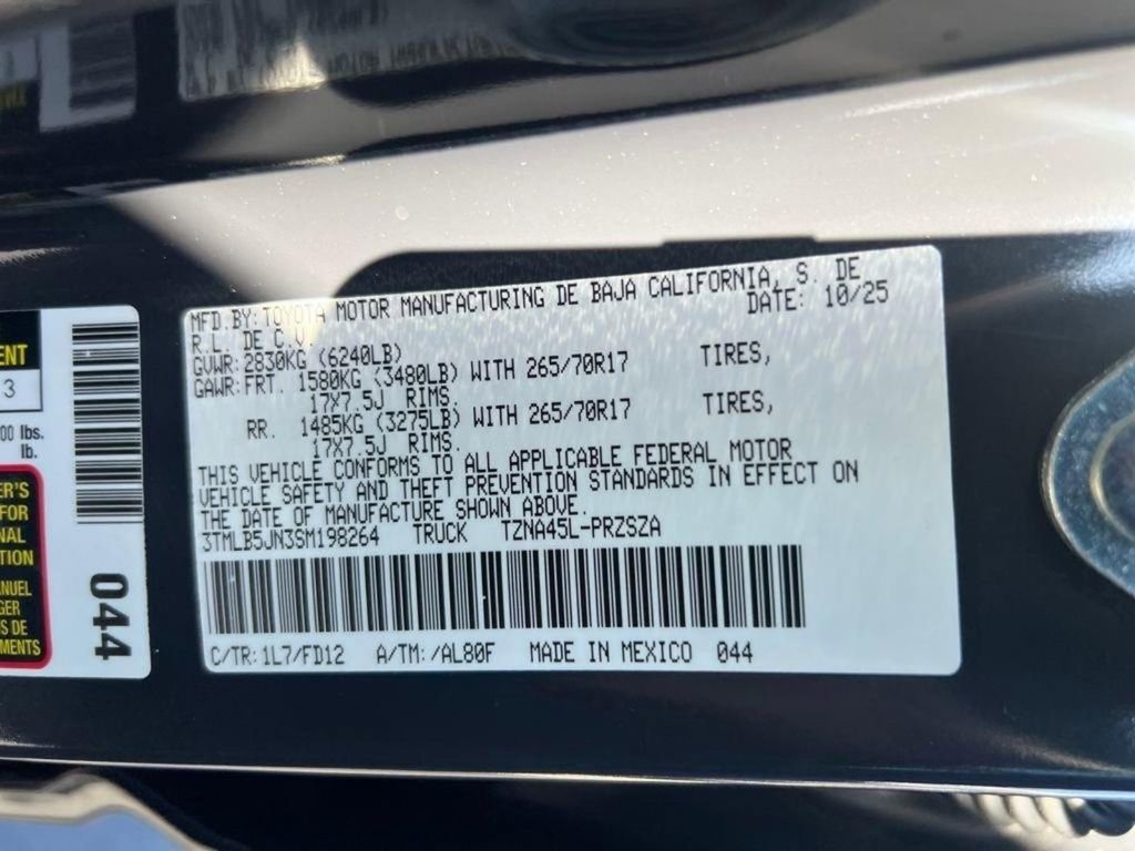 New 2025 Toyota Tacoma TRD Off-Road image 25