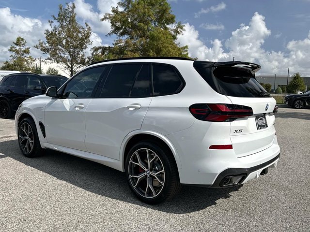 New 2026 BMW X5 xDrive50e w/ Executive Package AWD/4WD image 5
