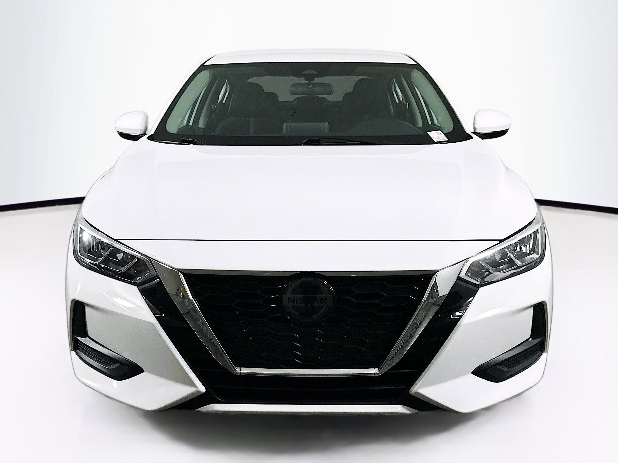 Used 2023 Nissan Sentra SV image 2