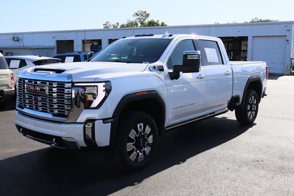 Certified 2024 GMC Sierra 2500 Denali w/ Denali Reserve Package AWD/4WD image 5
