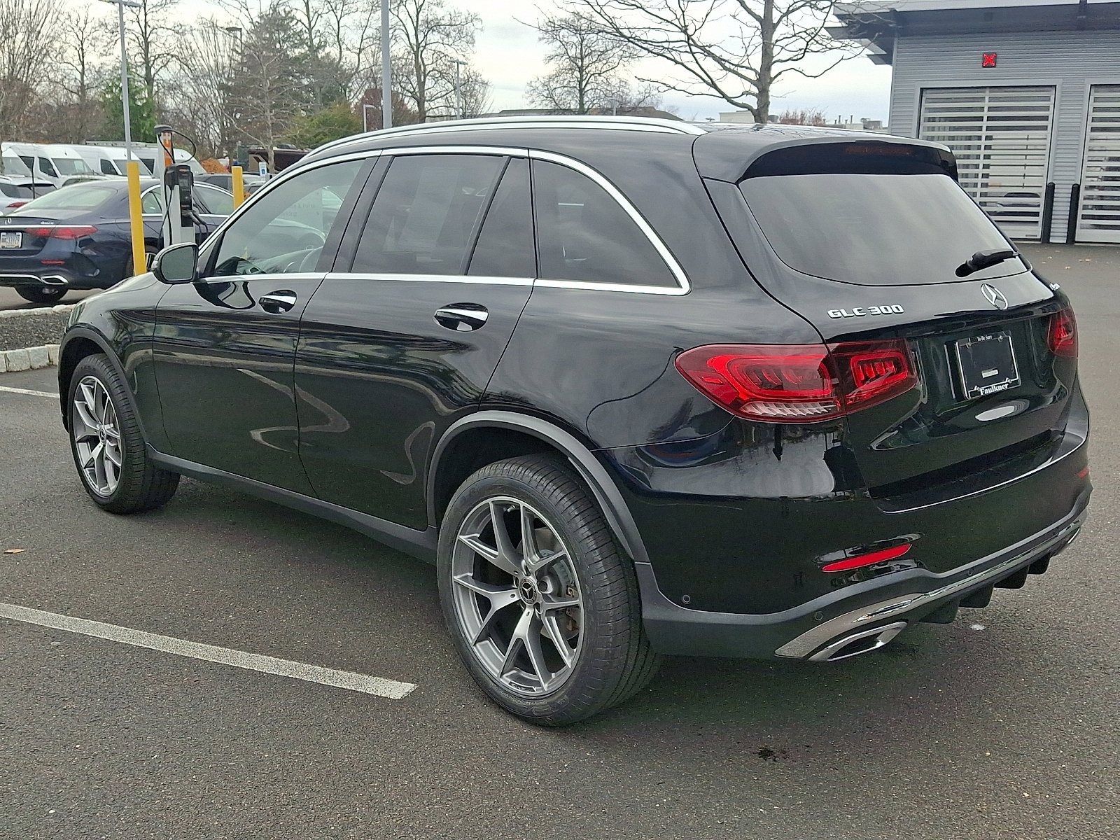 Certified 2022 Mercedes-Benz GLC 300 4MATIC image 4