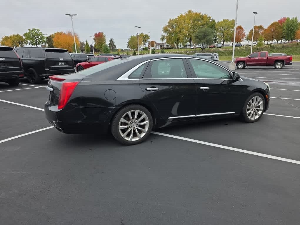 Used 2015 Cadillac XTS Luxury FWD image 3